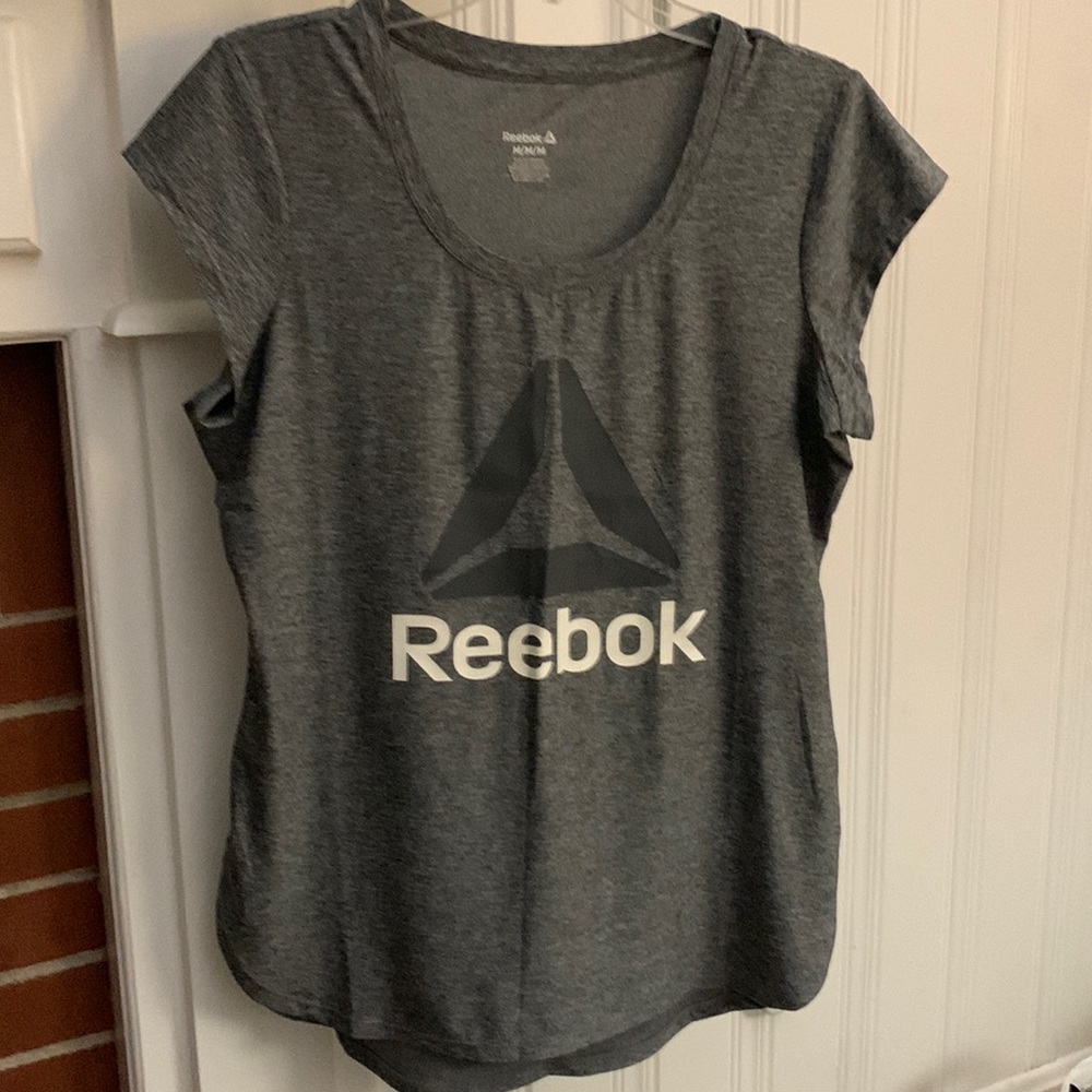 Women’s Reebok gym tee